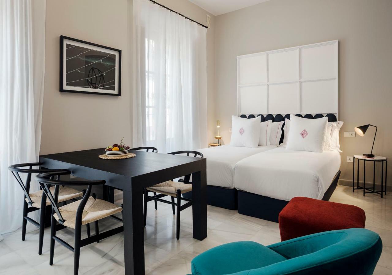 Apartamentos One Shot Conde De Torrejon Sevilla Exterior foto